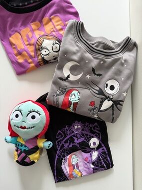 Nightmare Before Christmas Bundle | Sweatshirt + T-Shirt + Nightgown + Plushy
